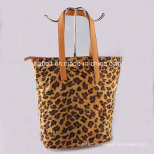 Bolsa de leopardo con piel de mujer en 2016